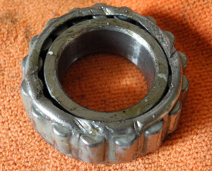 EQ6 Lower DEC taper bearing showing damage