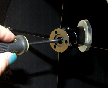 adjusting the secondary screw